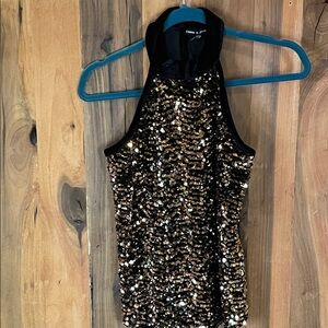 Cable & Gauge Black Velvet Top